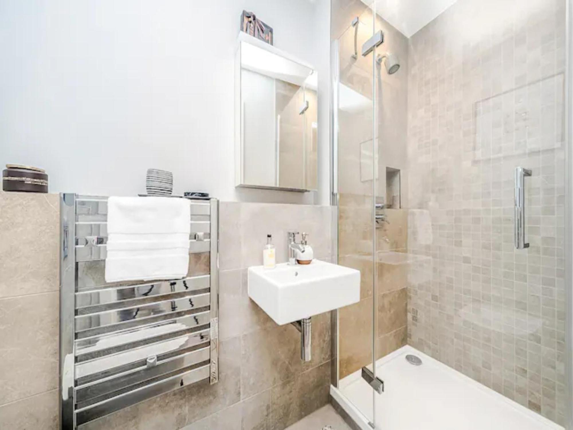 شقة Pass The Keys Penthouse Oasis In Trendy Fulham لندن المظهر الخارجي الصورة